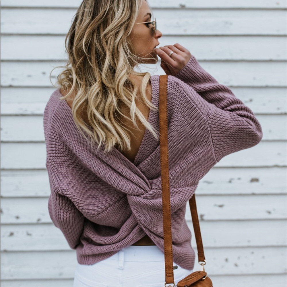 🆕Cross Twist Loose Sweater Violet - Picture 6 of 7